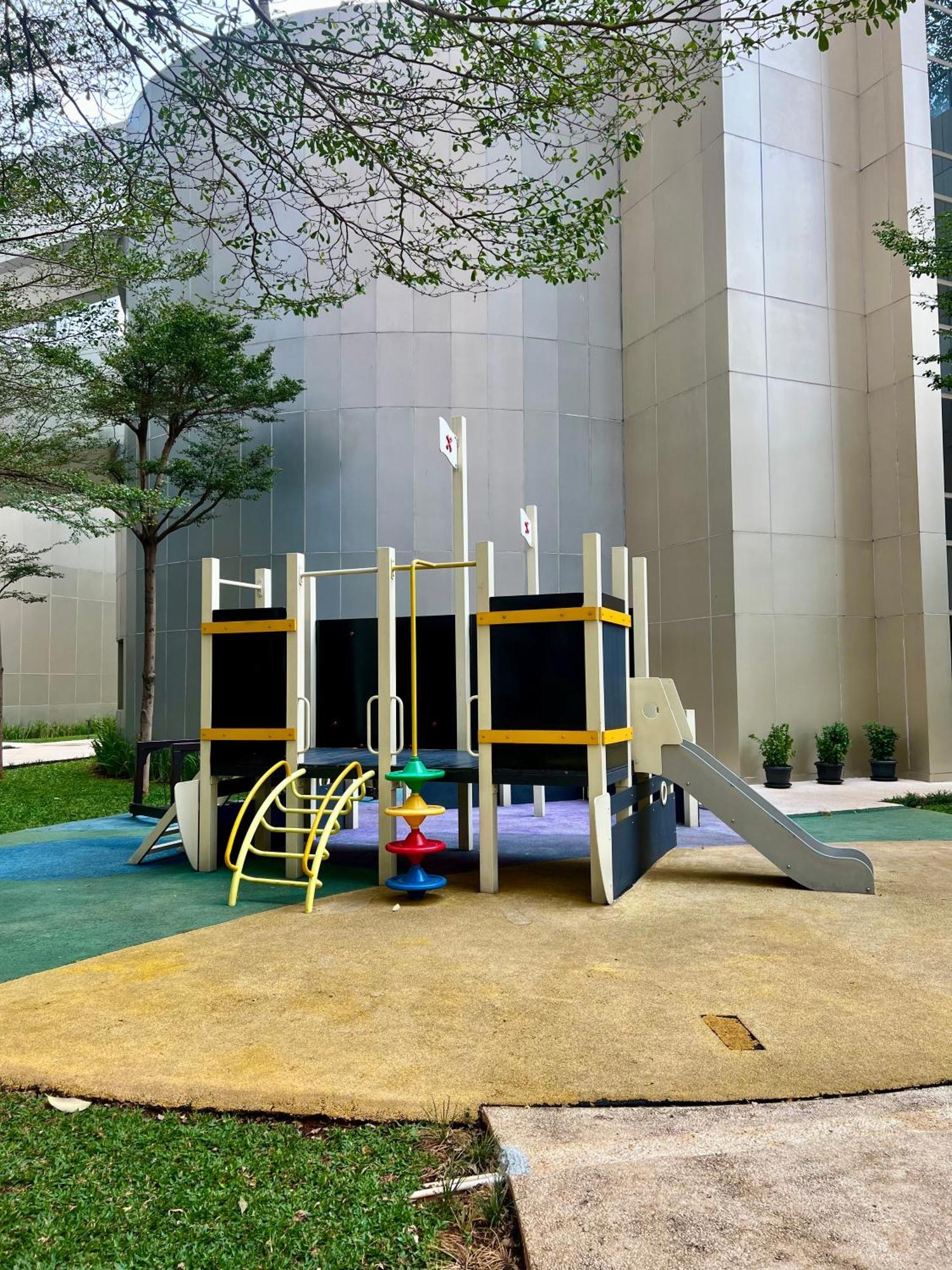 Cozy Connected To Mall By Lexington Jakarta