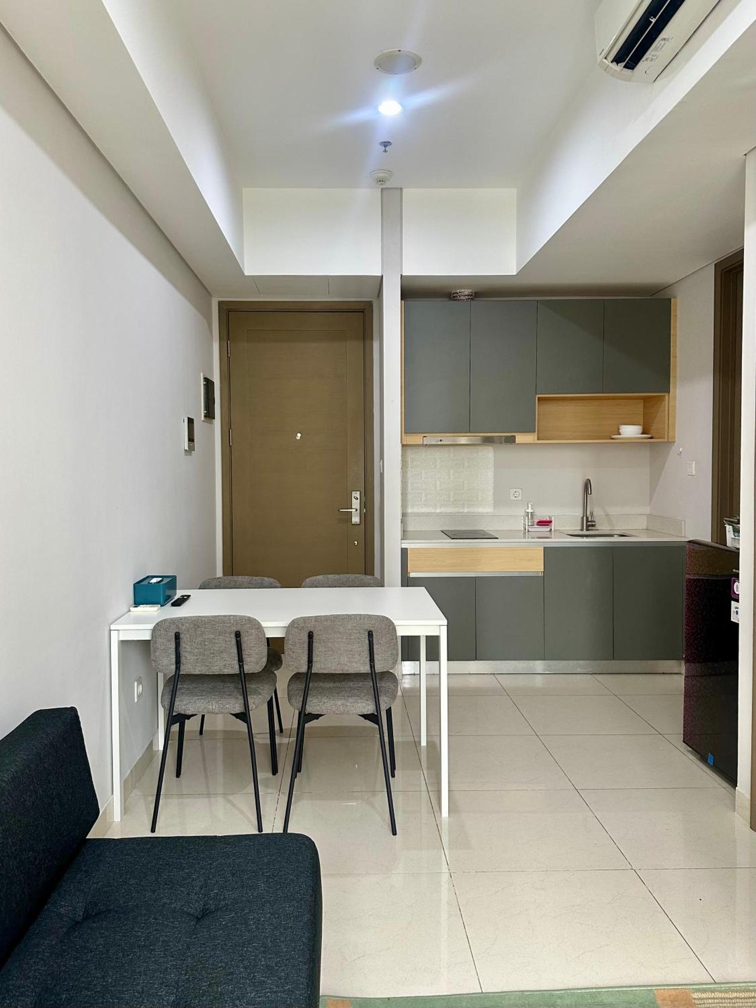 Apartment Cozy Connected To Mall By Lexington Jakarta